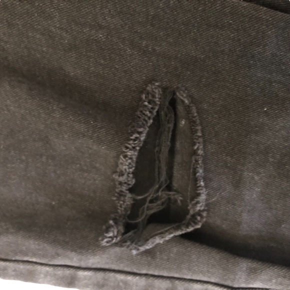 Prettylittlething Petite dark high-waisted distress jeans - Picture 14 of 15